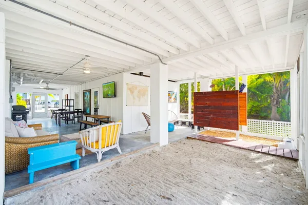 $1,199,000 | 17151 Marlin Drive, Sugarloaf, FL 33042