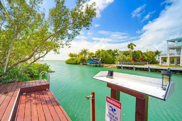 $1,199,000 | 17151 Marlin Drive, Sugarloaf, FL 33042