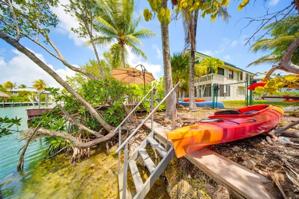 $1,199,000 | 17151 Marlin Drive, Sugarloaf, FL 33042