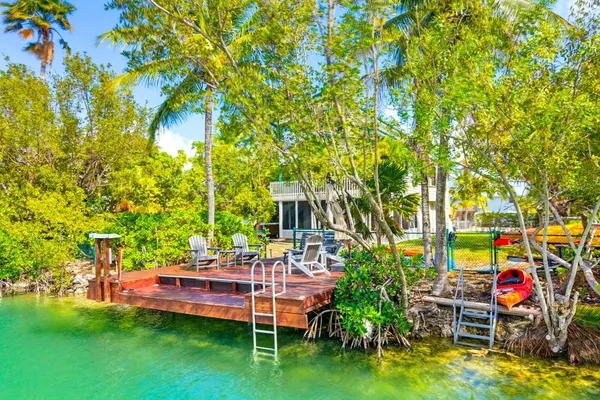 $1,199,000 | 17151 Marlin Drive, Sugarloaf, FL 33042