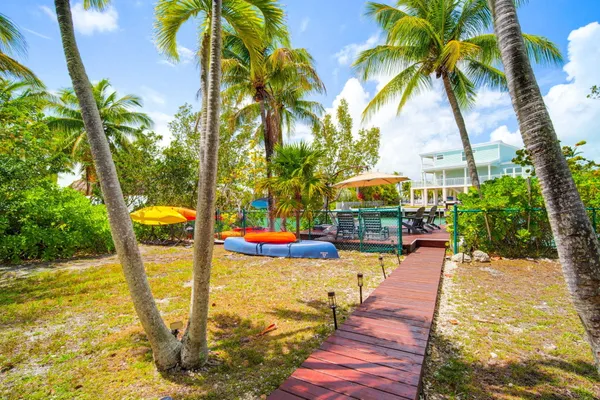 $1,199,000 | 17151 Marlin Drive, Sugarloaf, FL 33042