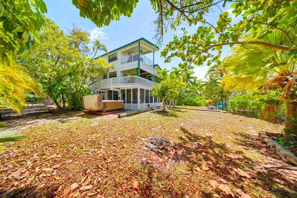 $1,199,000 | 17151 Marlin Drive, Sugarloaf, FL 33042