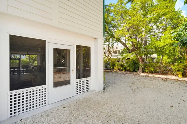 $1,199,000 | 17151 Marlin Drive, Sugarloaf, FL 33042