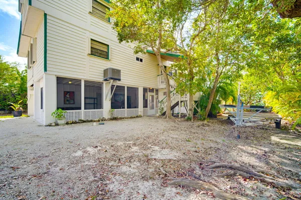 $1,199,000 | 17151 Marlin Drive, Sugarloaf, FL 33042