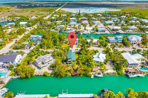 $1,199,000 | 17151 Marlin Drive, Sugarloaf, FL 33042