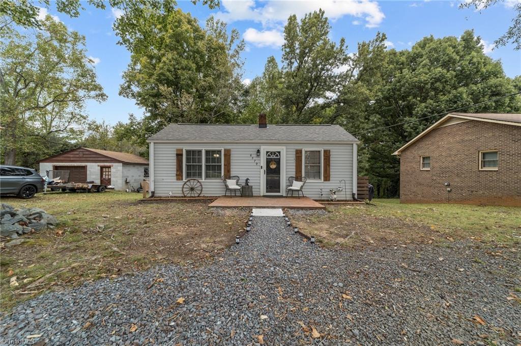 6579 Holder Road Clemmons, NC 27012 - Photo 2 of 32