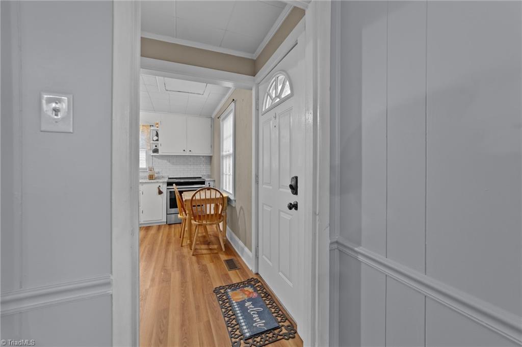 6579 Holder Road Clemmons, NC 27012 - Photo 4 of 32