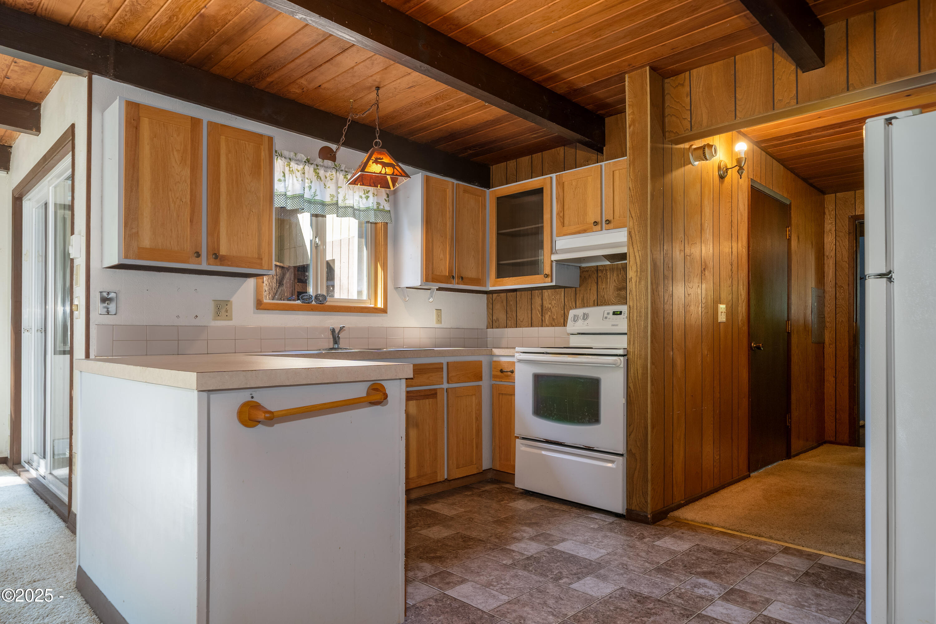 1836 Little Switzerland Road Tidewater, OR 97390 - Photo 15 of 34 Kitchen