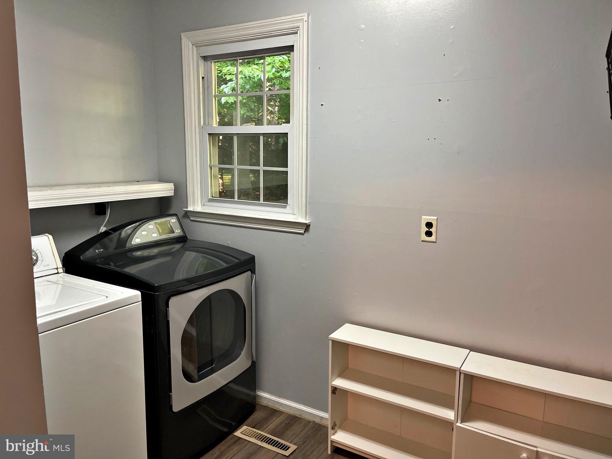 27 Baltusrol Road Dover, DE 19904 - Photo 31 of 33 Laundry room