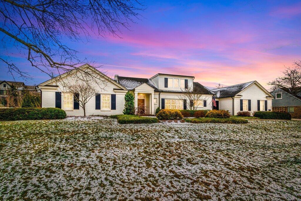 Welcome to 2531 Sherwin Rd!