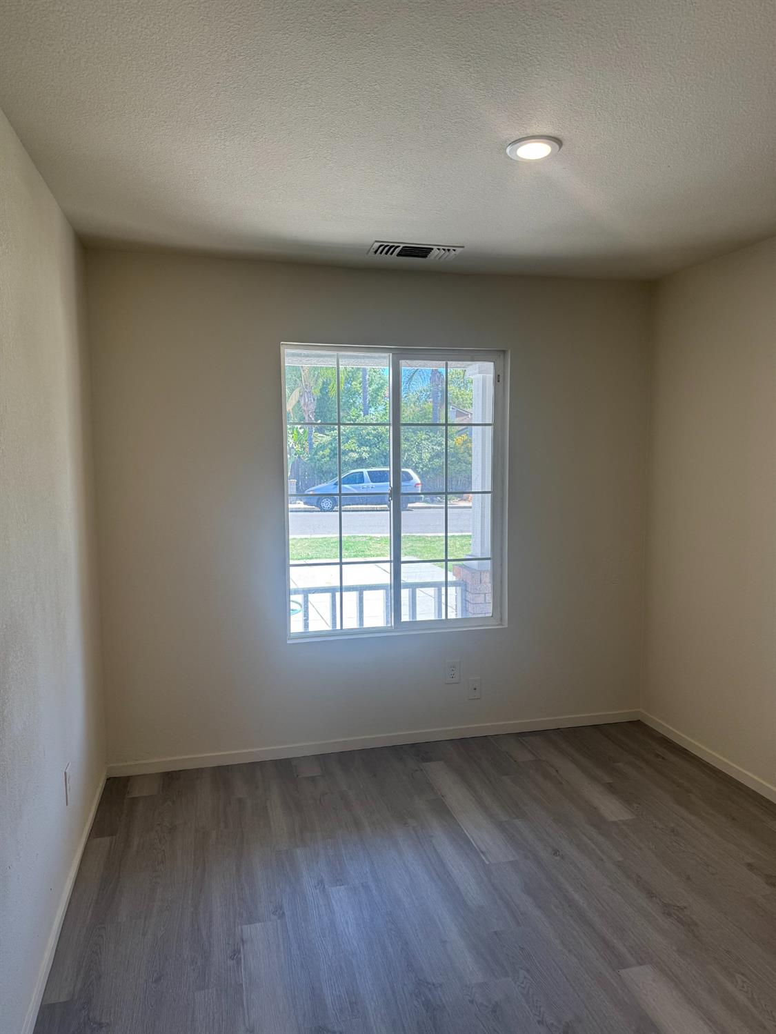 2529 Rushing River Drive Modesto, CA 95351 - Photo 8 of 22