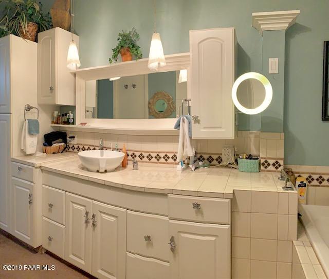 2254 Hillside Loop Road Prescott, AZ 86301 - Photo 30 of 42 Master Vanity