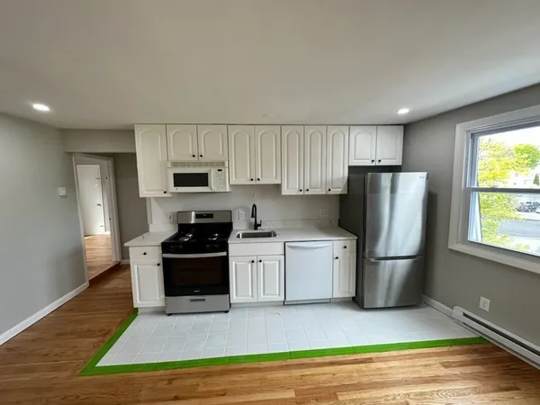 $2,400 | 83 Haven Street, Unit 6F, Reading, MA 01867