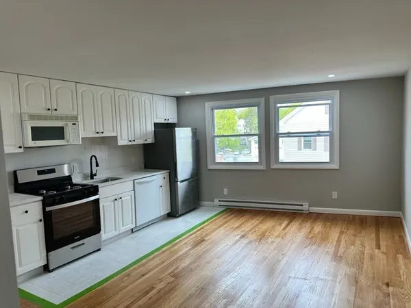 $2,400 | 83 Haven Street, Unit 6F, Reading, MA 01867