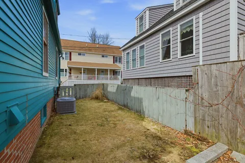 $799,000 | 17 Commercial Street, Kittery, ME 03904