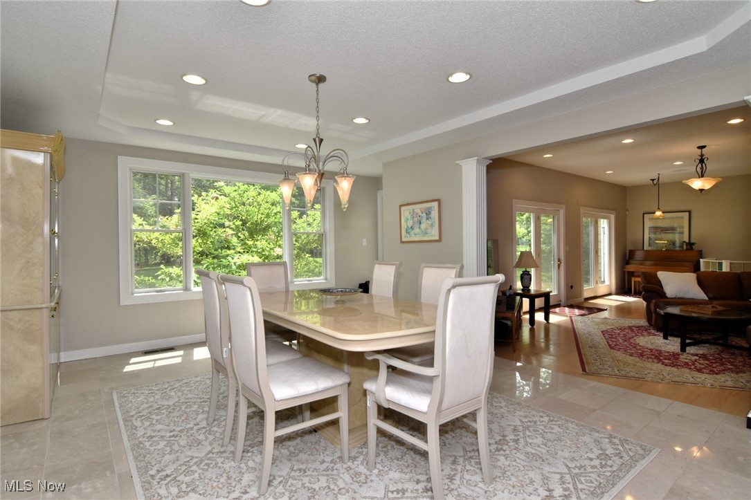 28650 Edgedale Road Cleveland, OH 44124 - Photo 10 of 46 Gallery Image 10