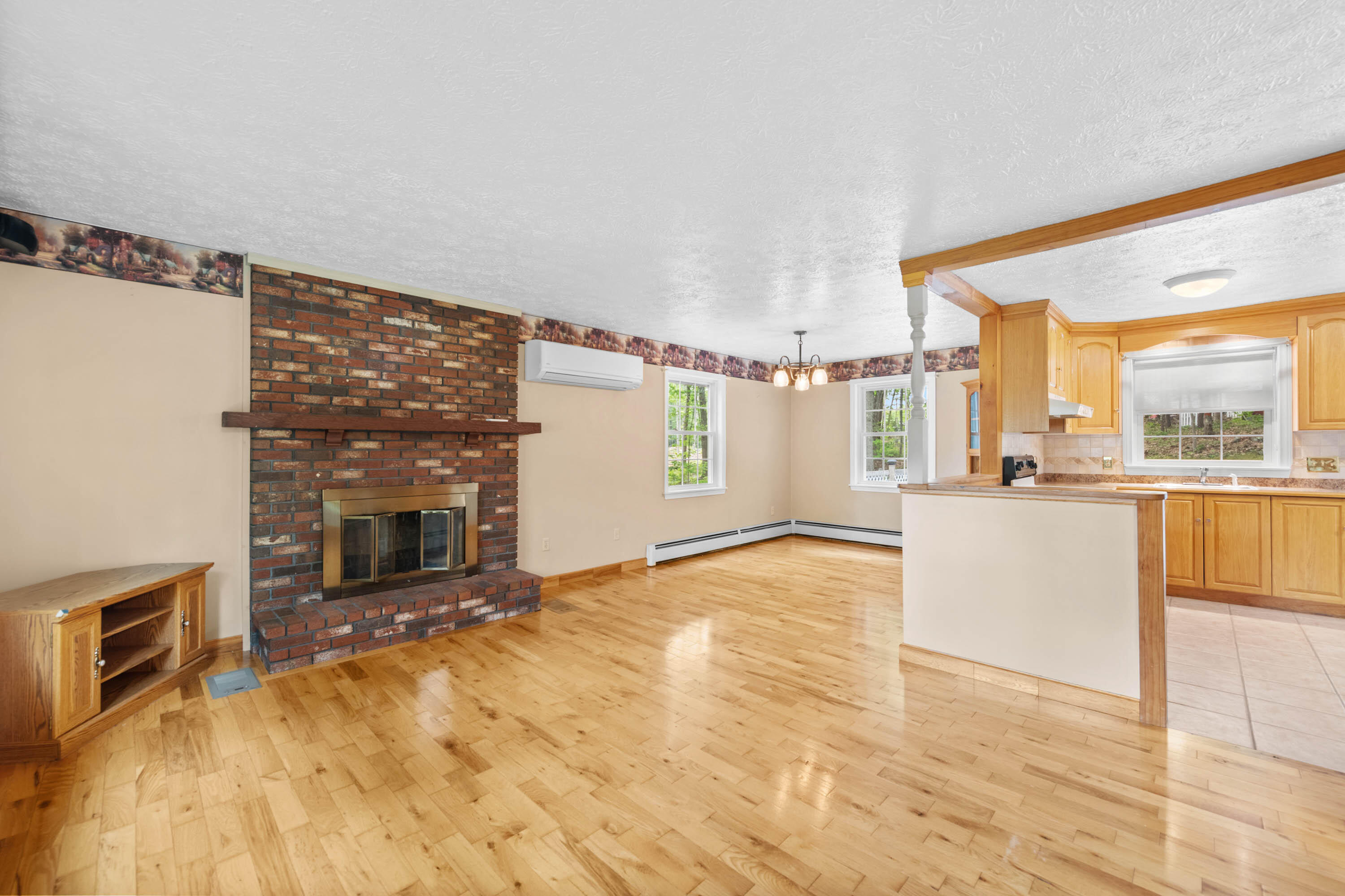460 Pool Street Biddeford, ME 04005 - Photo 10 of 37 460 Pool St biddeford pic#10