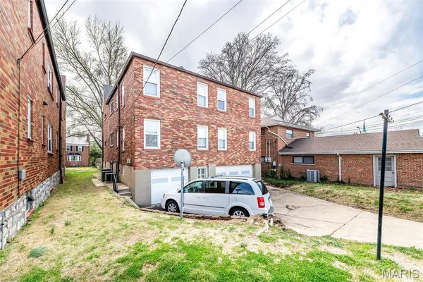 $505,000 | 6663 Devonshire Avenue, St. Louis, MO 63109