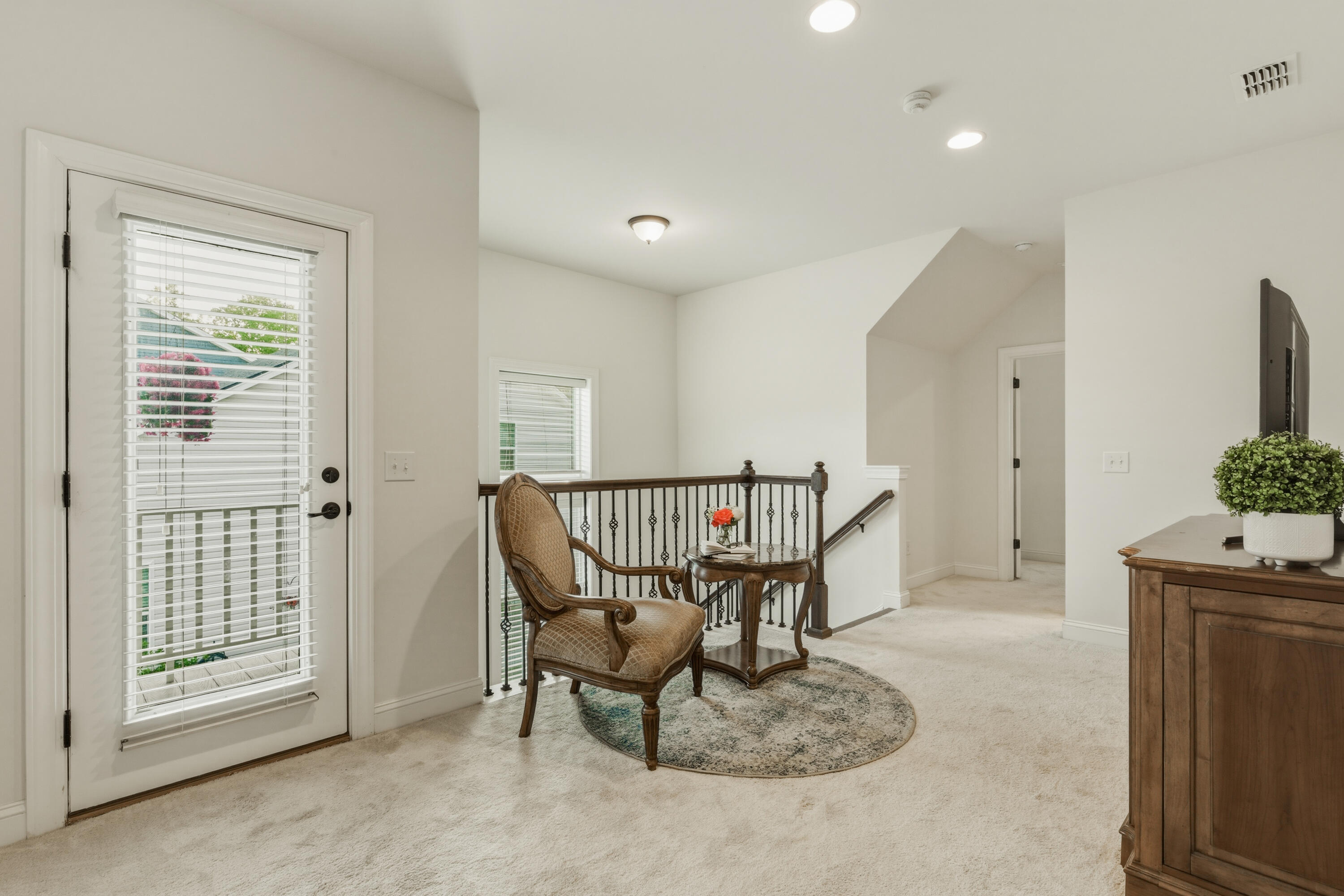 1611 Roustabout Way Charleston, SC 29414 - Photo 39 of 64 Headed to other bedrooms and bathroom