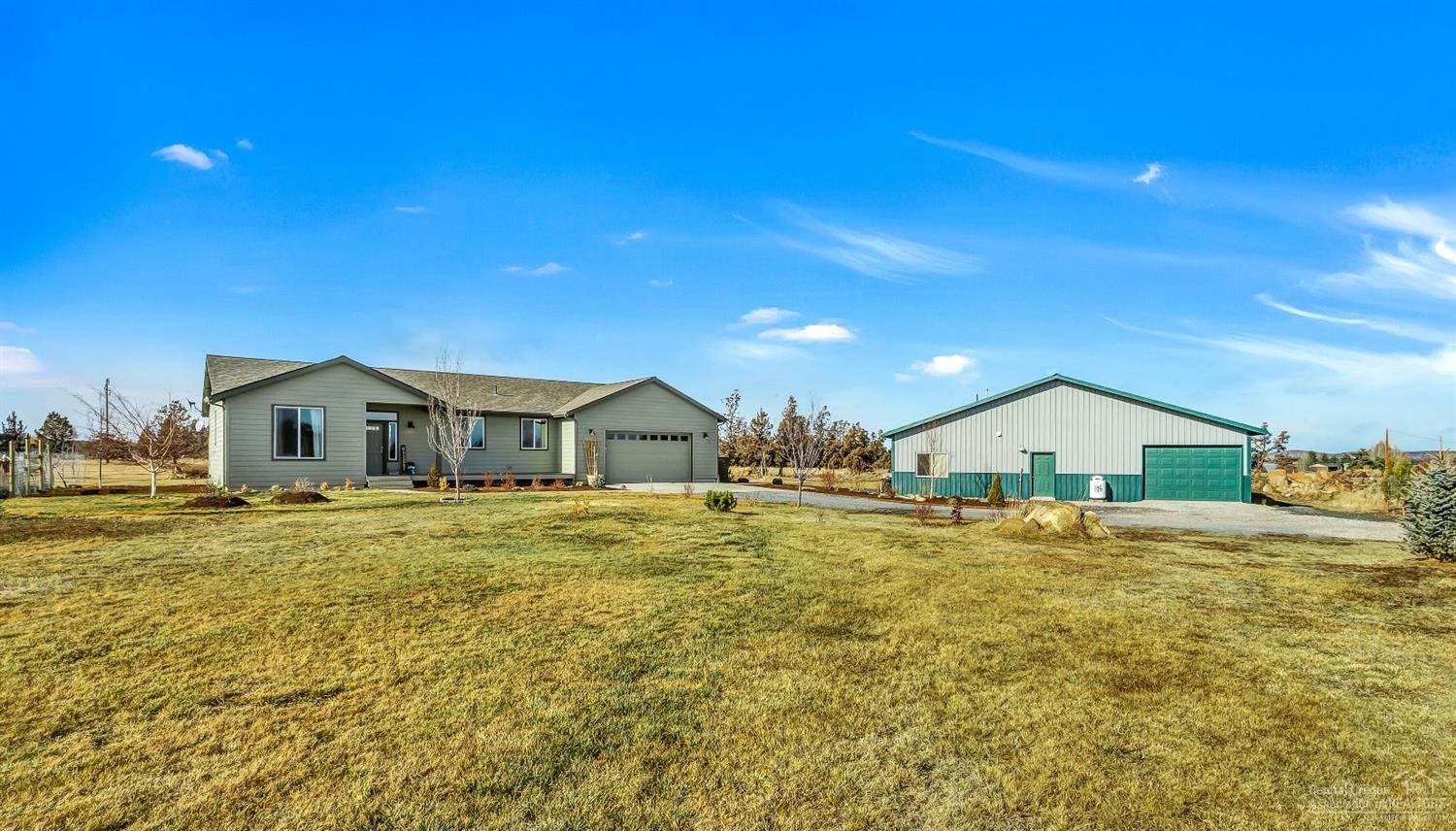 65895 Twin Bridges Road Bend, OR 97703 - Photo 1 of 25 Primary Photo