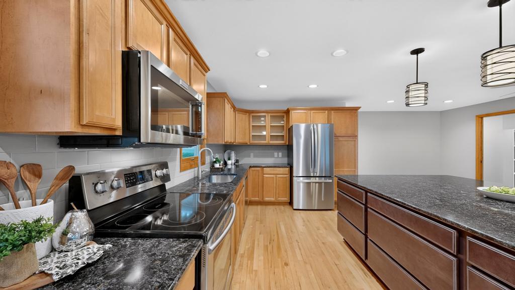 1613 Gilmore Valley Road Winona, MN 55987 - Photo 15 of 63