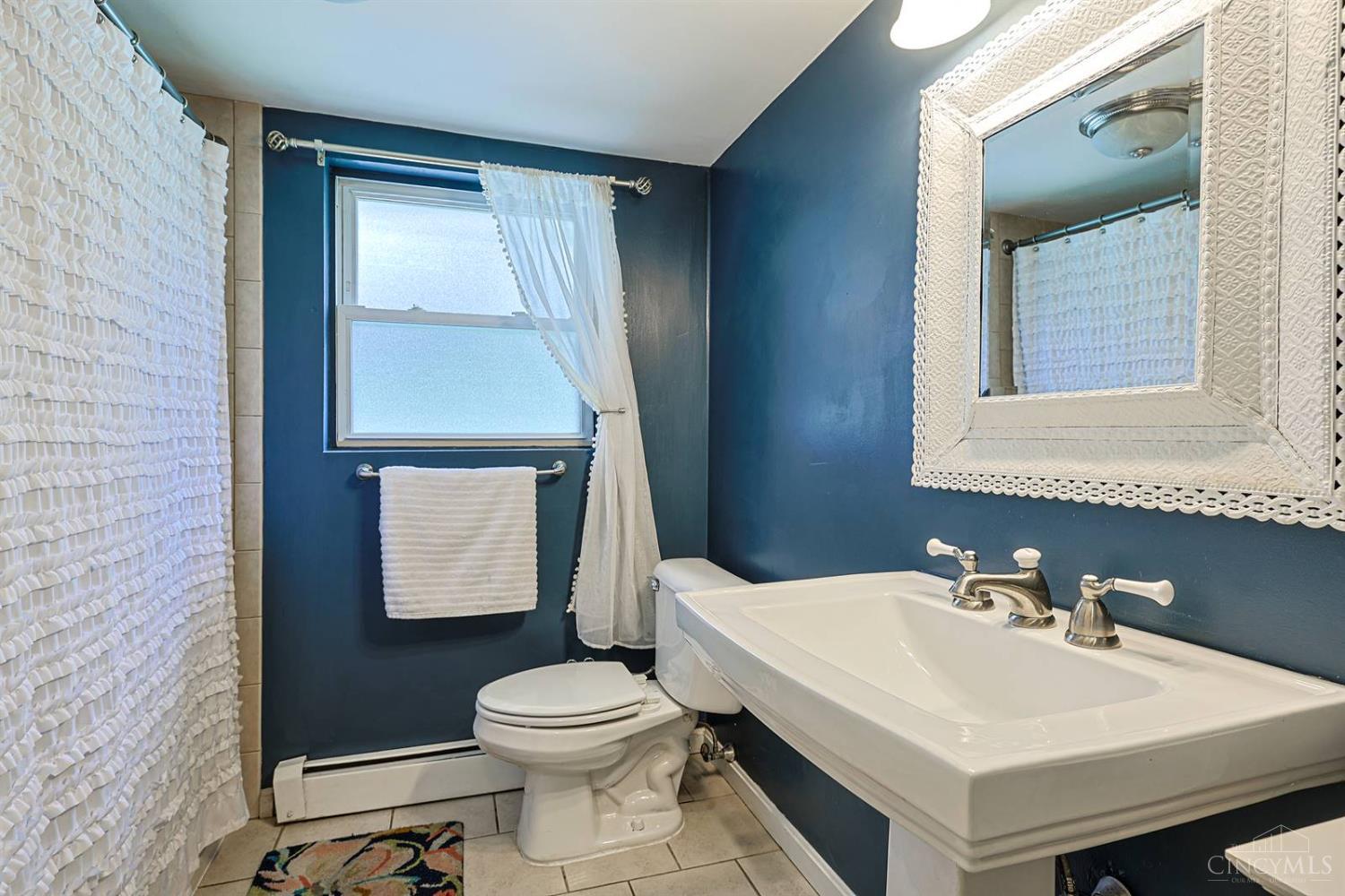 2443 Hunt Road Reading, OH 45215 - Photo 24 of 38