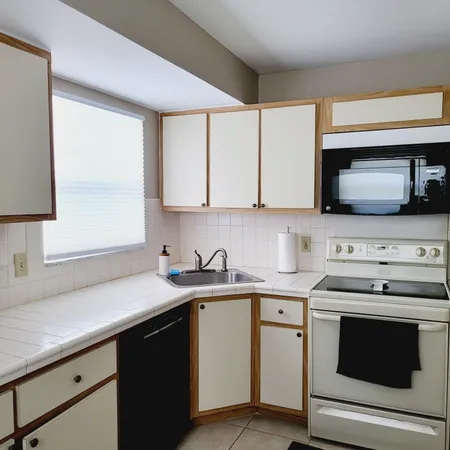 $2,350 | 23 Colonial Club Drive, Unit 200, Boynton Beach, FL 33435