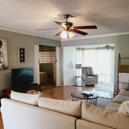 $2,350 | 23 Colonial Club Drive, Unit 200, Boynton Beach, FL 33435