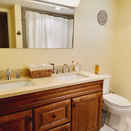 $2,350 | 23 Colonial Club Drive, Unit 200, Boynton Beach, FL 33435