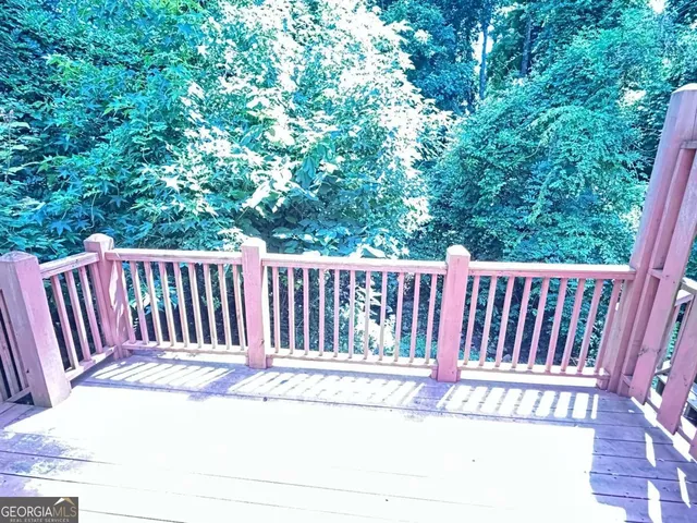 $1,700 | 240 Cleveland Road, Unit 105, Bogart, GA 30622