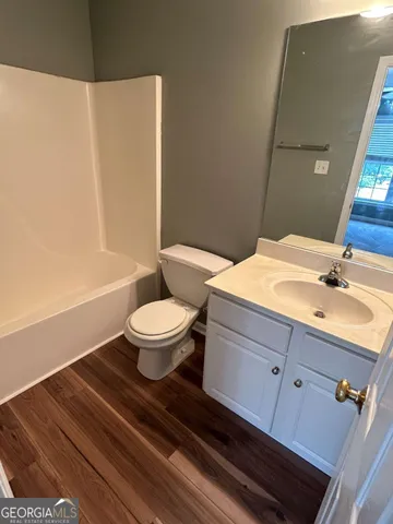 $1,700 | 240 Cleveland Road, Unit 105, Bogart, GA 30622