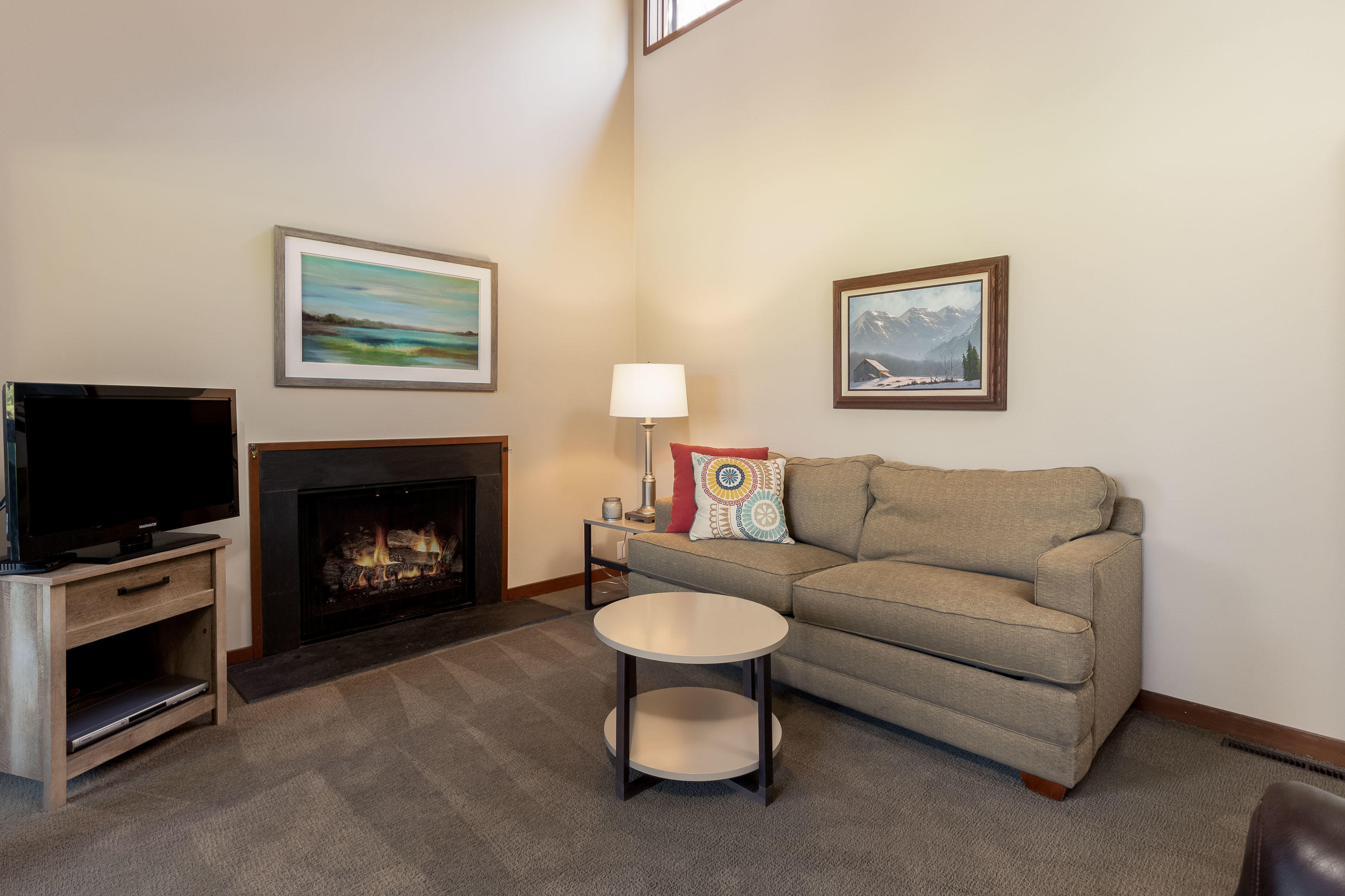 57279 Overlook Road, Unit 9 Sunriver, OR 97707 - Photo 17 of 24 9 Mtn View Lodge Condo-14