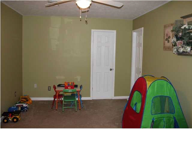 141 Ridgefield Drive Madison, MS 39110 - Photo 13 of 19 4th Bedroom/Activity Room Upstairs