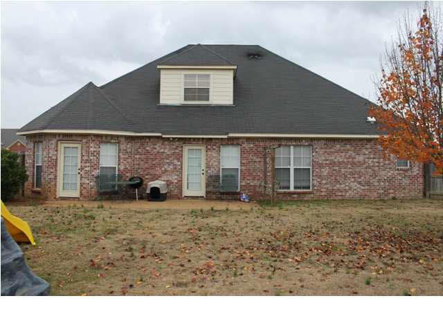 141 Ridgefield Drive Madison, MS 39110 - Photo 17 of 19 Back Patio Area