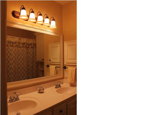 141 Ridgefield Drive Madison, MS 39110 - Photo 6 of 19 2nd Bathroom