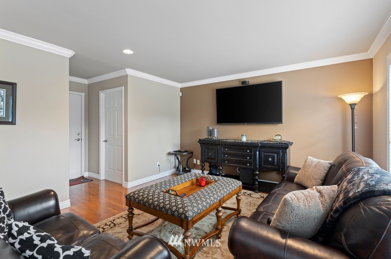 15501 Waynita Way Northeast Bothell, WA 98011 - Photo 11 of 33 Gallery Image 11
