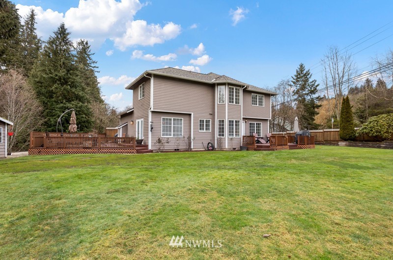 15501 Waynita Way Northeast Bothell, WA 98011 - Photo 24 of 33 Gallery Image 24