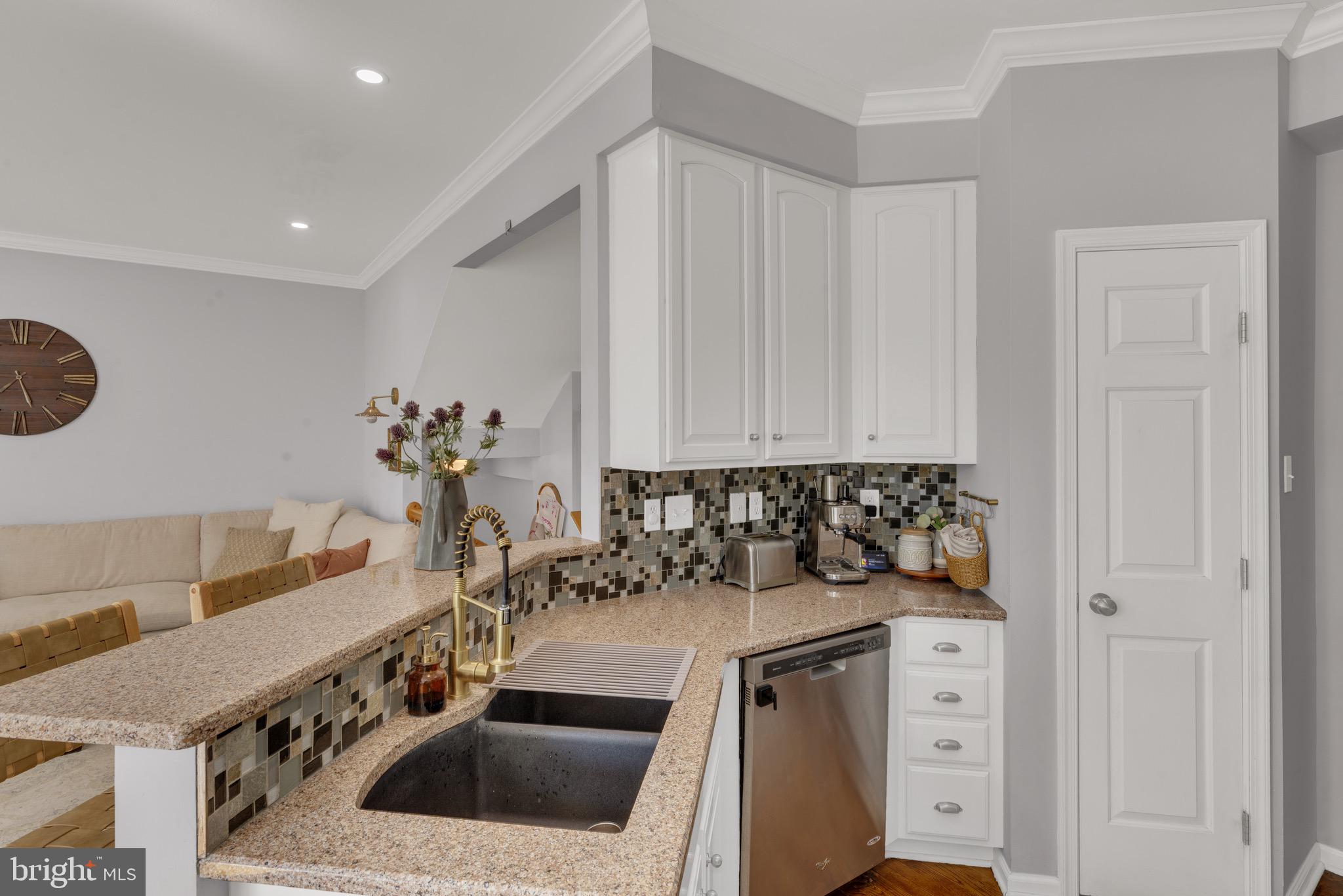 1802 Adams Way Jamison, PA 18929 - Photo 8 of 34