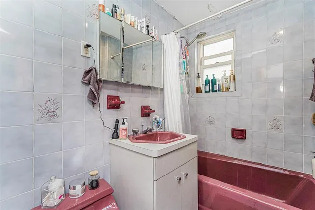 $1,398,000 | 106 Village Road South | Gravesend