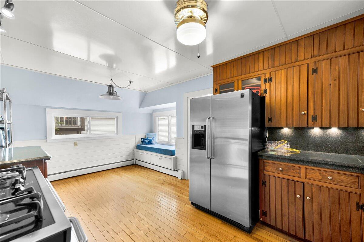 86 Water Street Castine, ME 04421 - Photo 22 of 65 17-86 Water St. (13 of 64)