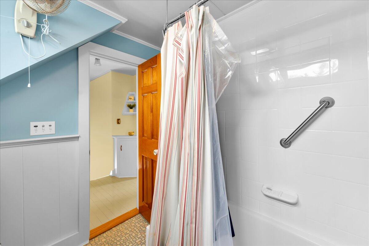 86 Water Street Castine, ME 04421 - Photo 38 of 65 47-86 Water St. (23 of 64)