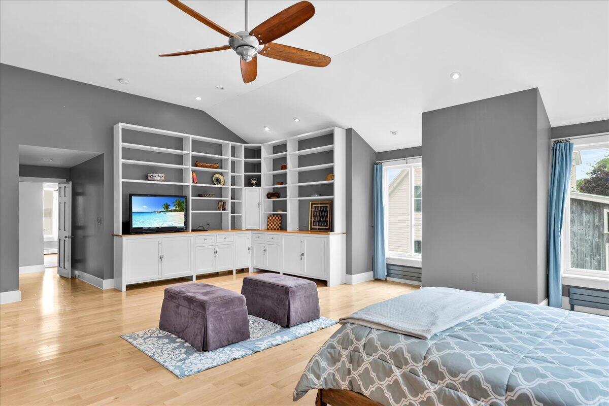 86 Water Street Castine, ME 04421 - Photo 44 of 65 31-86 Water St. (29 of 64)