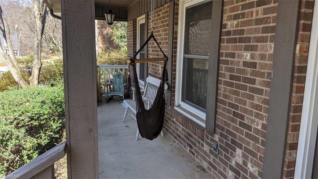 4140 Witherow Road Winston-Salem, NC 27106 - Photo 3 of 33 Gallery Image 3
