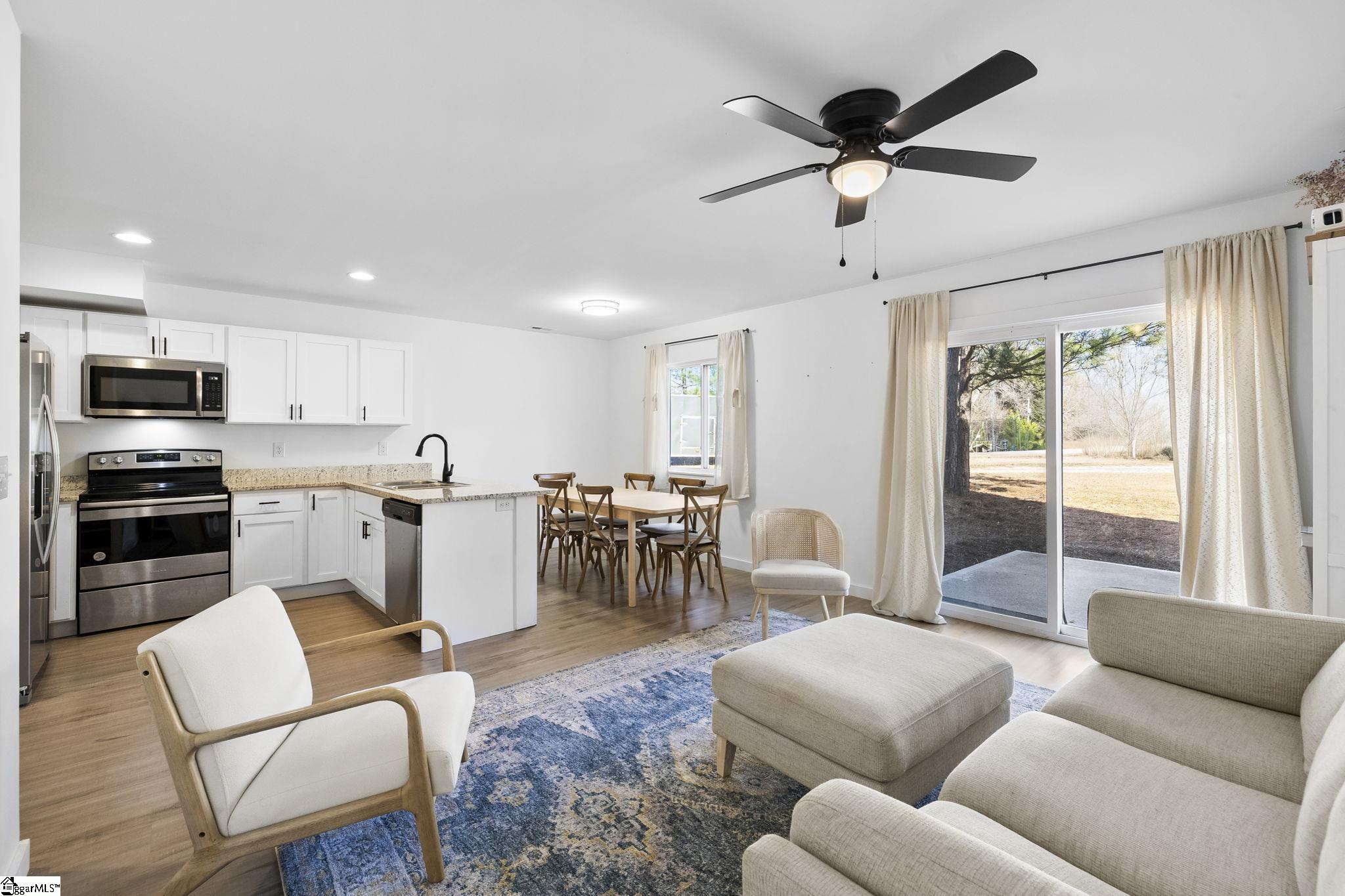 433 Burns Road Spartanburg, SC 29307 - Photo 9 of 32