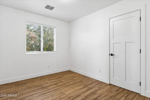 $2,400 | 55 North Santa Barbara, Mesa, AZ 85201