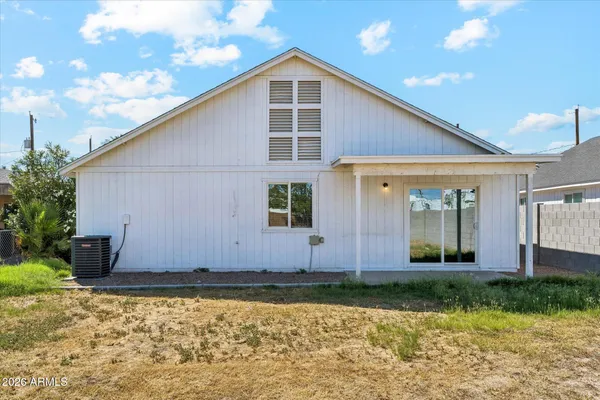 $2,400 | 55 North Santa Barbara, Mesa, AZ 85201