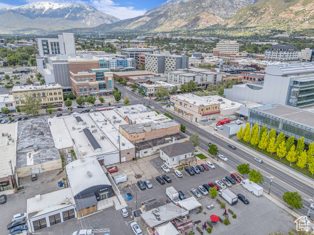 40 South Freedom Boulevard Provo, UT 84601 - Photo 8 of 111 View of urban area with mountains