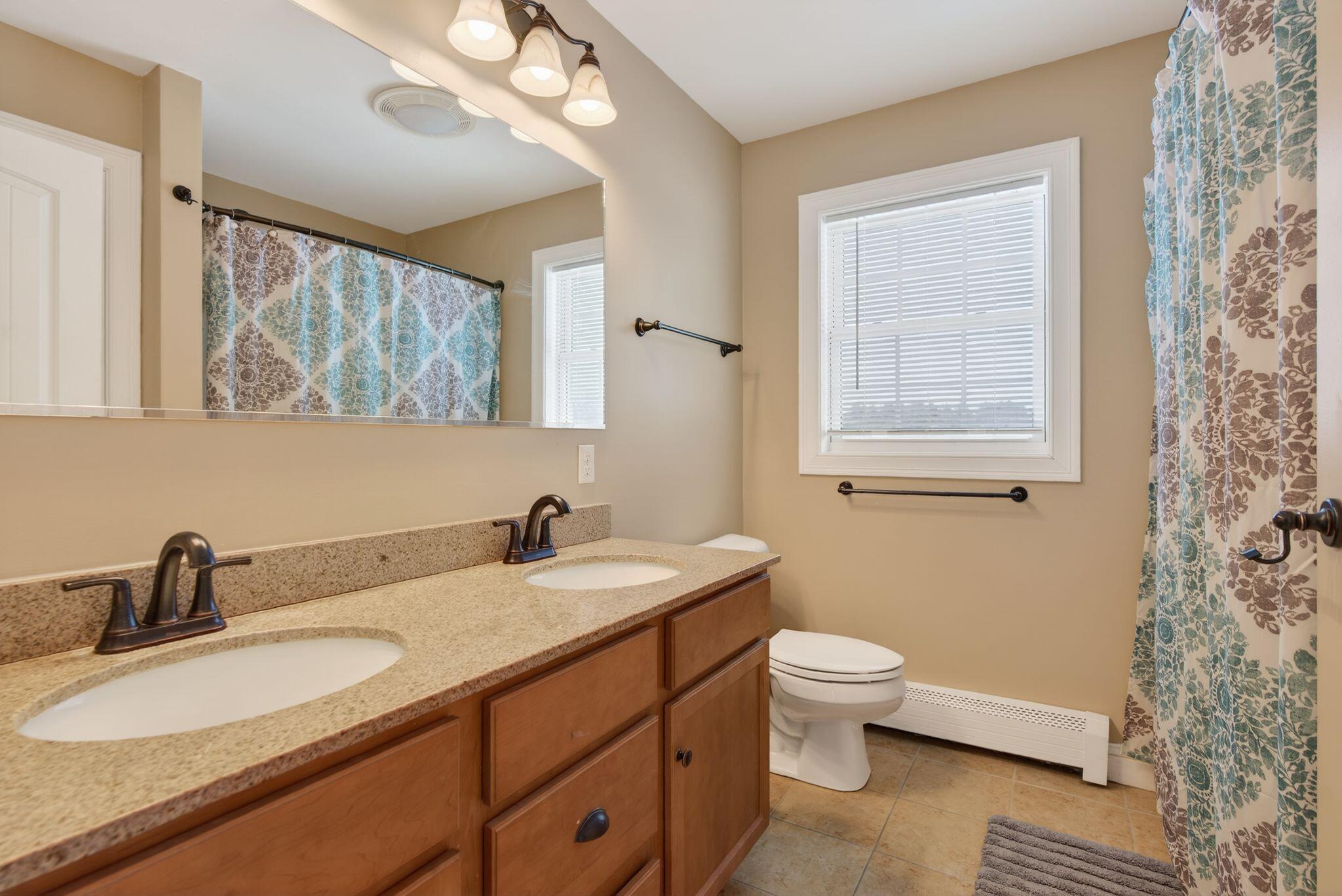 16 Norway Road Gorham, ME 04038 - Photo 25 of 47 Second Floor Full Bath