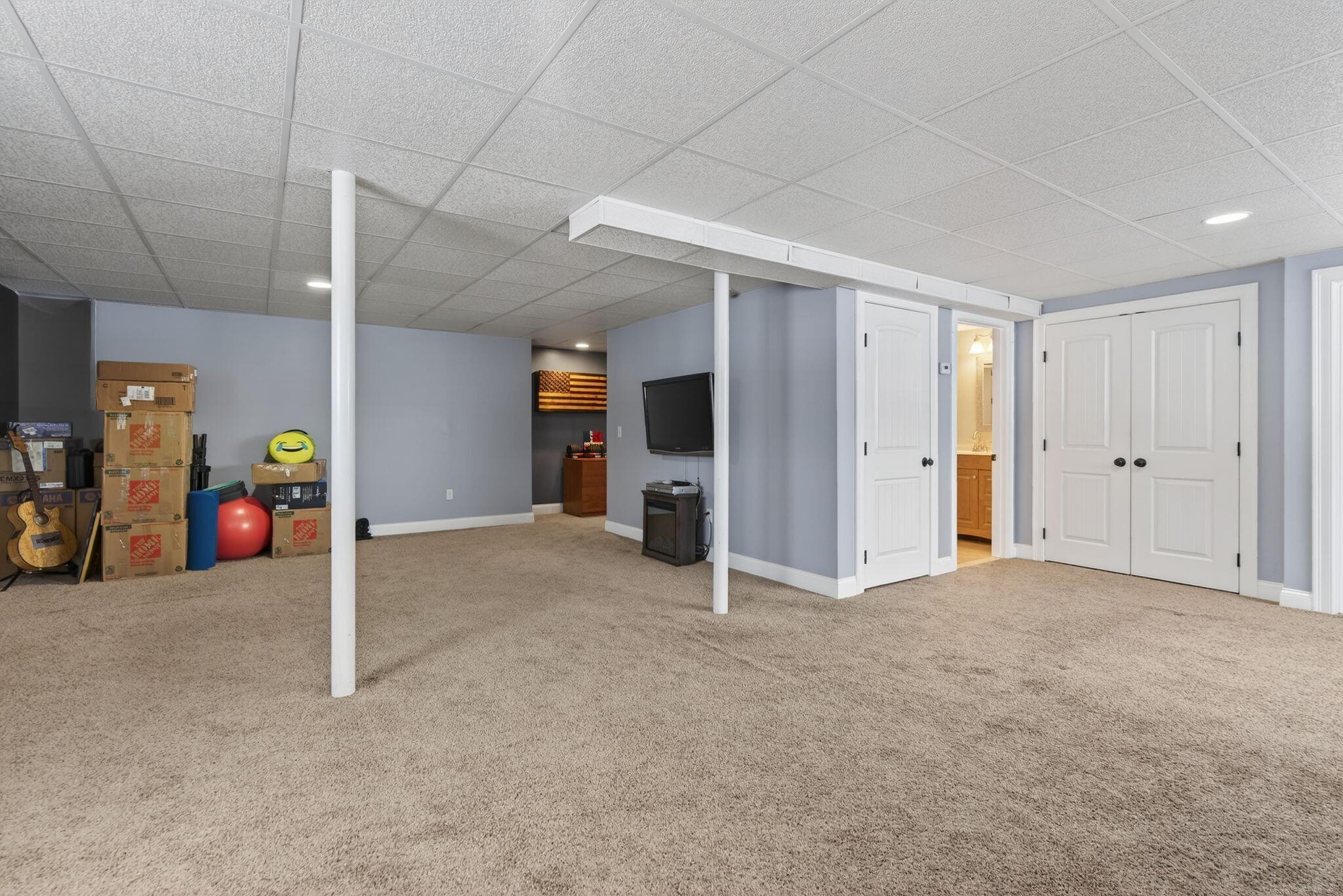 16 Norway Road Gorham, ME 04038 - Photo 27 of 47 46_DSC08863