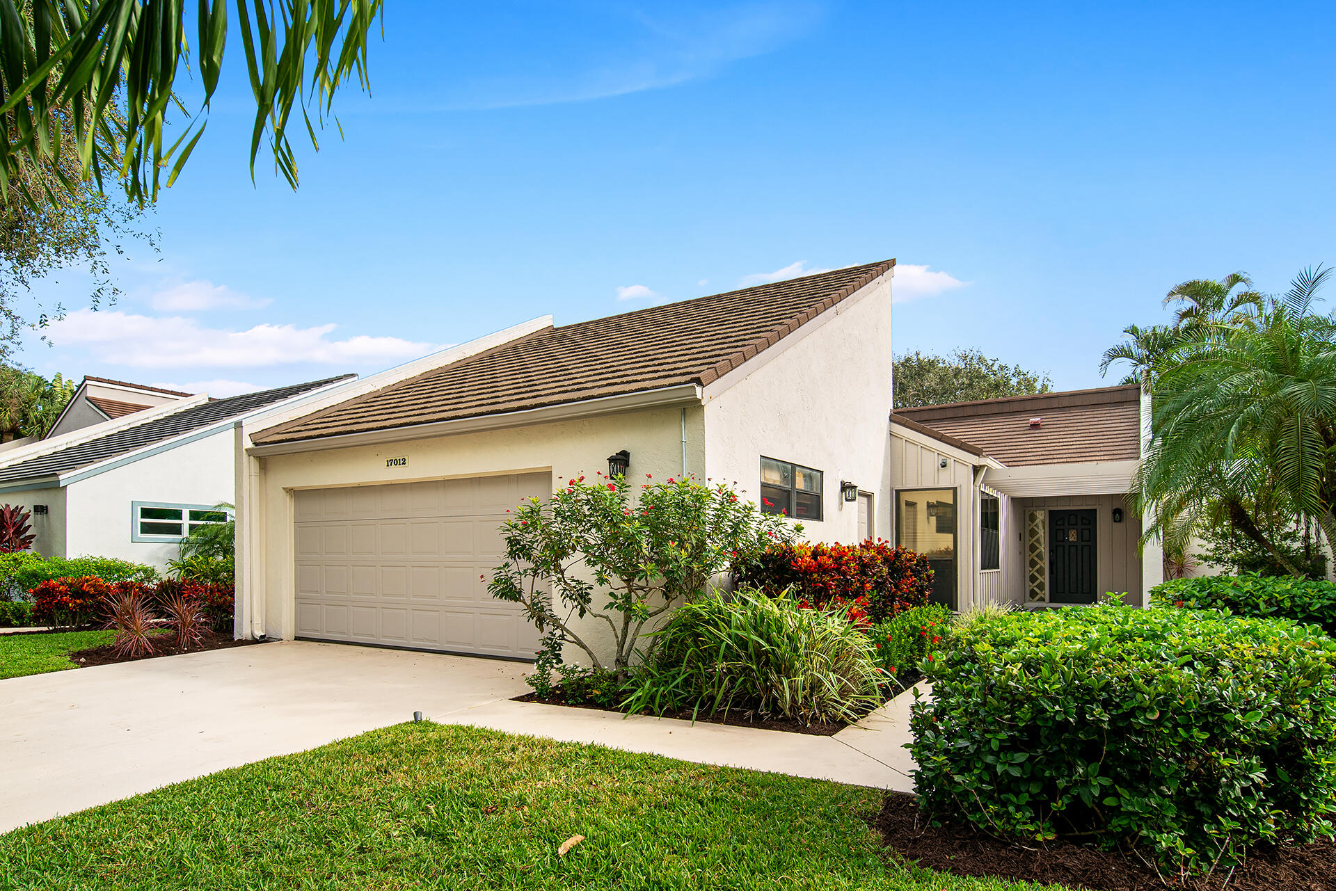 17012 Traverse Circle Jupiter, FL 33477 - Photo 2 of 57 17012-TRAVERSE-CIR-33477-046